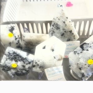 Moonstone  Display - Geometric Shapes